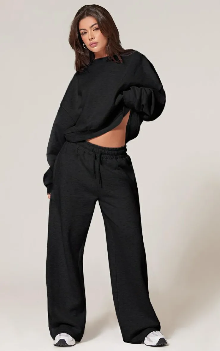 PrettyLittleThing Basic Tops*Premium Basic Crew Neck Cropped Sweatshirt