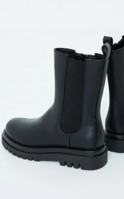 PrettyLittleThing Black Boots*PU Calf High Vamp Chelsea Boots