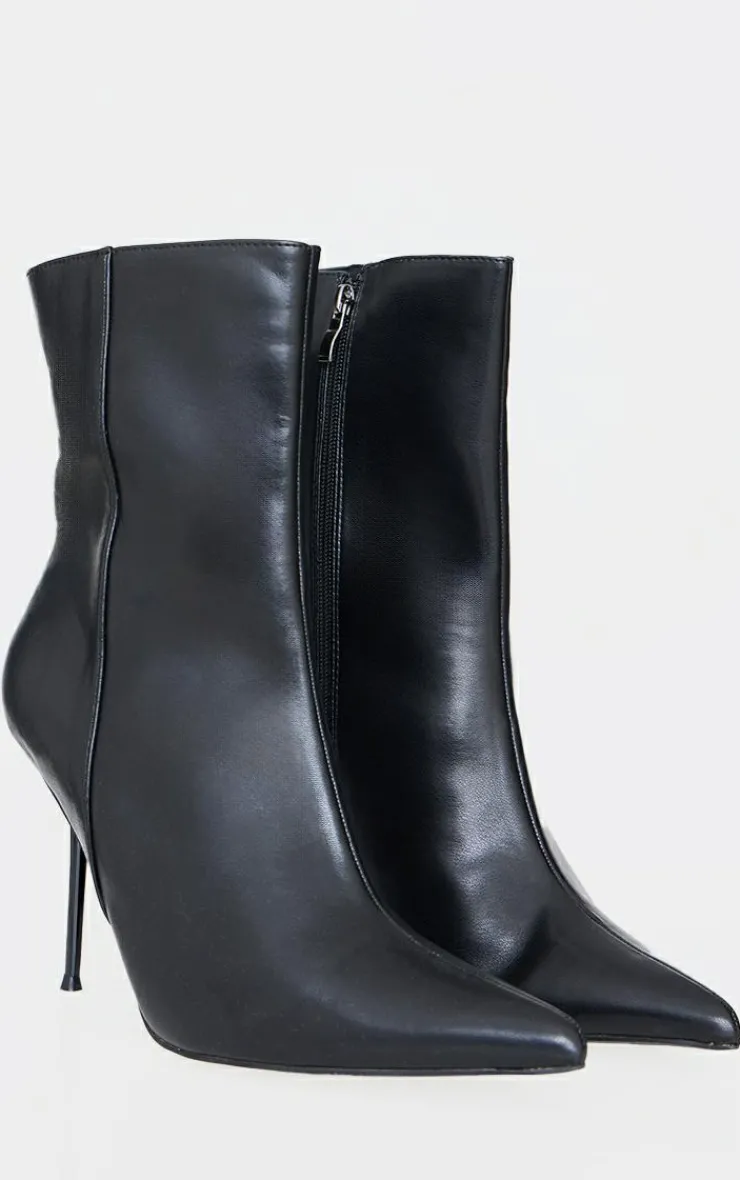 PrettyLittleThing Mid Heels*Pu Point Toe Mid Heeled Ankle Boots