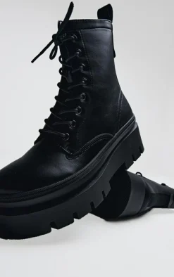 PrettyLittleThing Black Boots*PU Round Toe Chunky Sole Biker Boots