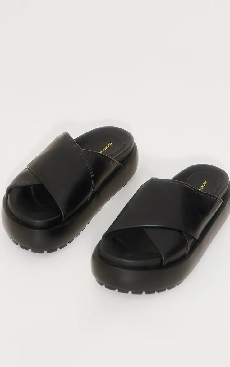 PrettyLittleThing Chunky Sandals*PU Round Toe Cross Strap Chunky Platform Sandals