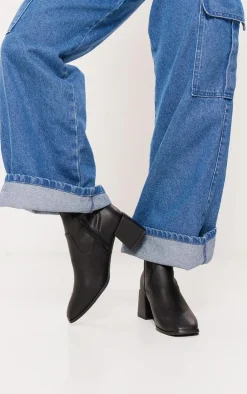 PrettyLittleThing Low Heels*PU Square Toe Low Block Heel Stretch Ankle Boots