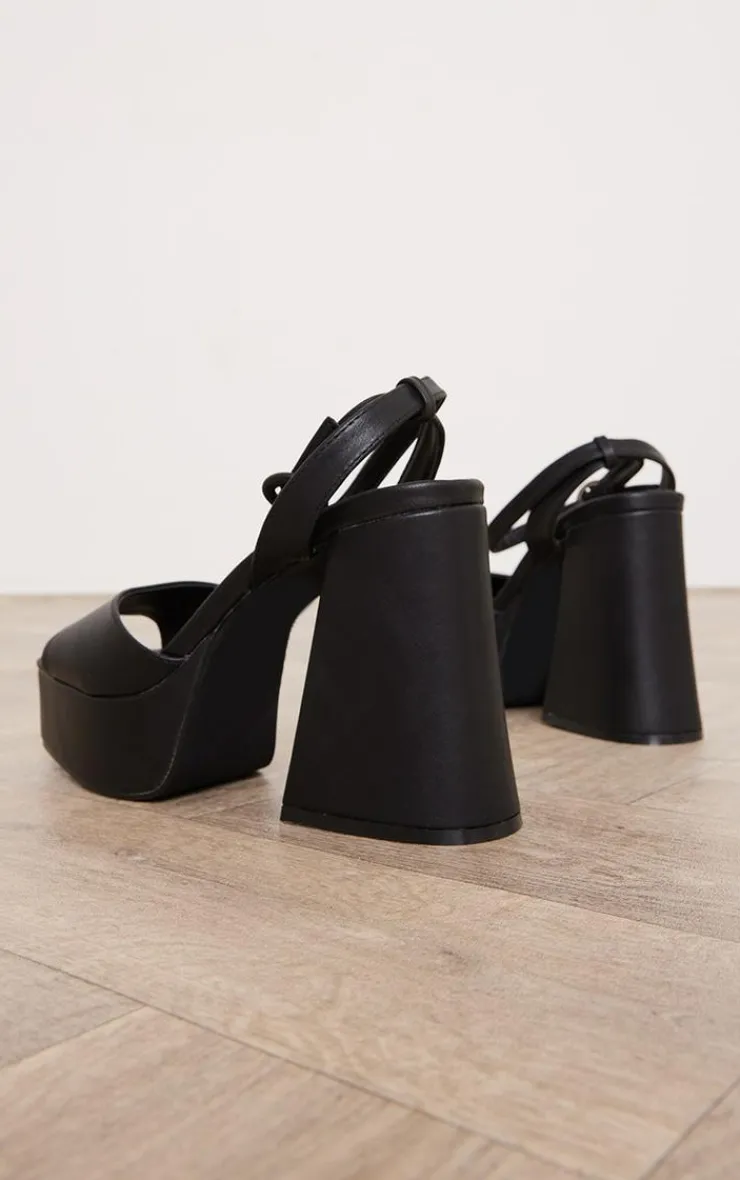 PrettyLittleThing Platform Sandals*PU Strap Detail Flare Platform Heeled Sandals