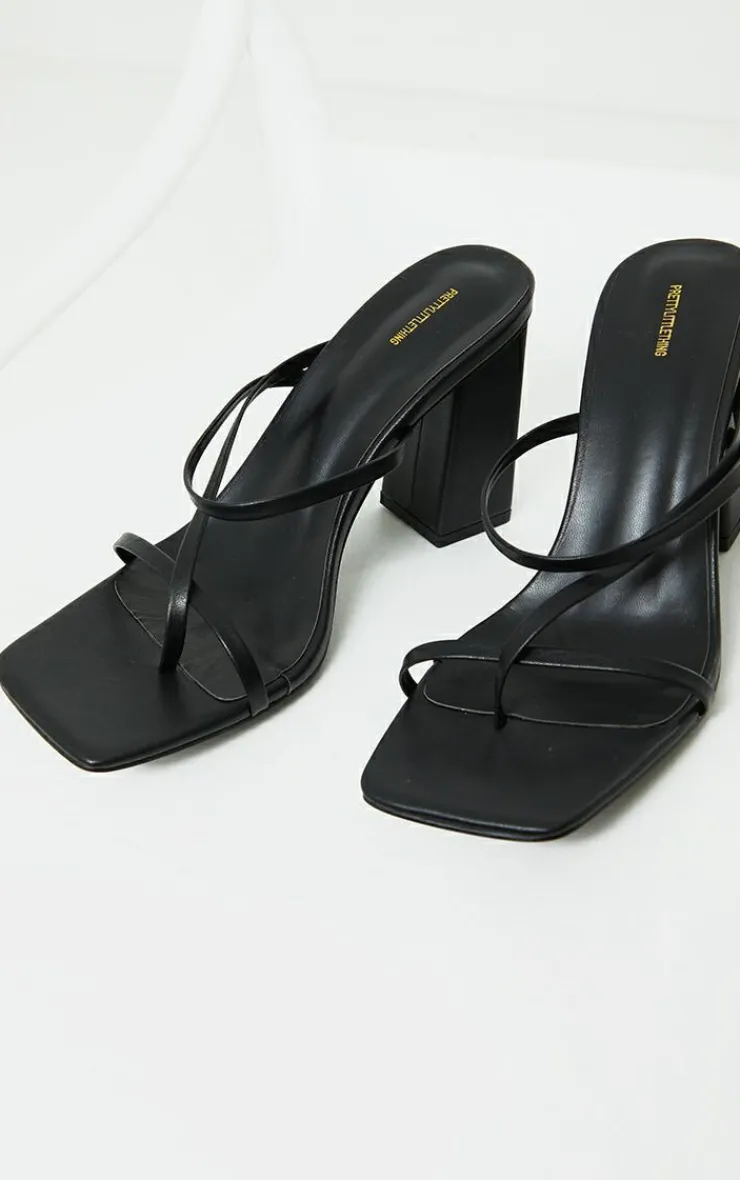 PrettyLittleThing Mules*PU Toe Loop Strappy Block Heeled Mules