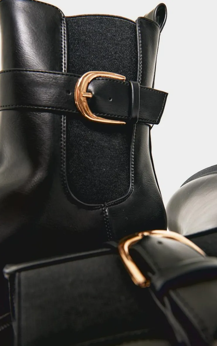 PrettyLittleThing Black Boots*Round Toe Gold Buckle Chelsea Boots