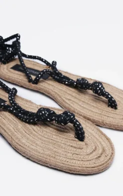 PrettyLittleThing Flat Sandals*Rubber Round Toe Rope Lace Up Thong Toe Flat Sandals