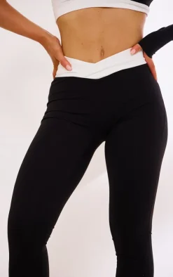 PrettyLittleThing Gym Leggings*Sculpt Contrast Waist Cross Front Leggings