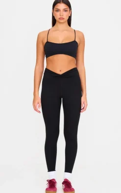 PrettyLittleThing Gym Leggings*Sculpt Twist Front Gym Legging