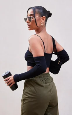 PrettyLittleThing Snatched*Snatched Rib Cold Shoulder Crop Top