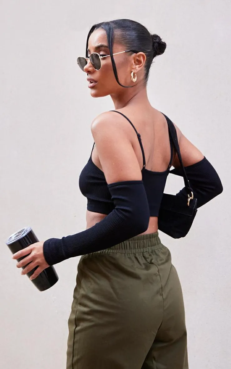 PrettyLittleThing Snatched*Snatched Rib Cold Shoulder Crop Top