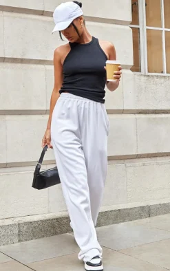 PrettyLittleThing Basic Tops*Soft Basic Ribbed Racer Vest