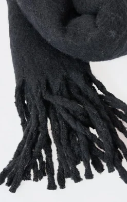 PrettyLittleThing Scarves & Gloves*Soft Blanket Tassel Scarf