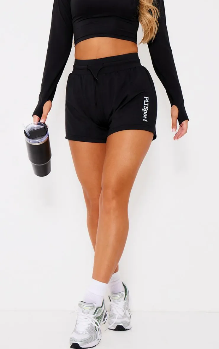 PrettyLittleThing Gym Shorts*Soft Touch Runner Short