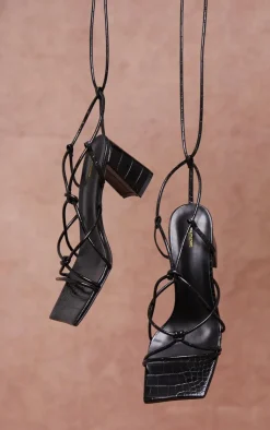 PrettyLittleThing Mid Heels*Square Toe Knotted Lace Up Block Sandals