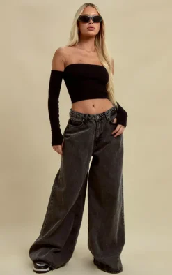 PrettyLittleThing Snatched*Structured Snatched Rib Bardot Crop Top