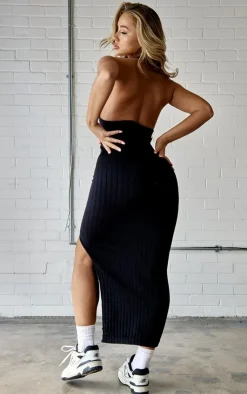 PrettyLittleThing Snatched*Structured Snatched Rib Halterneck Scoop Maxi Dress