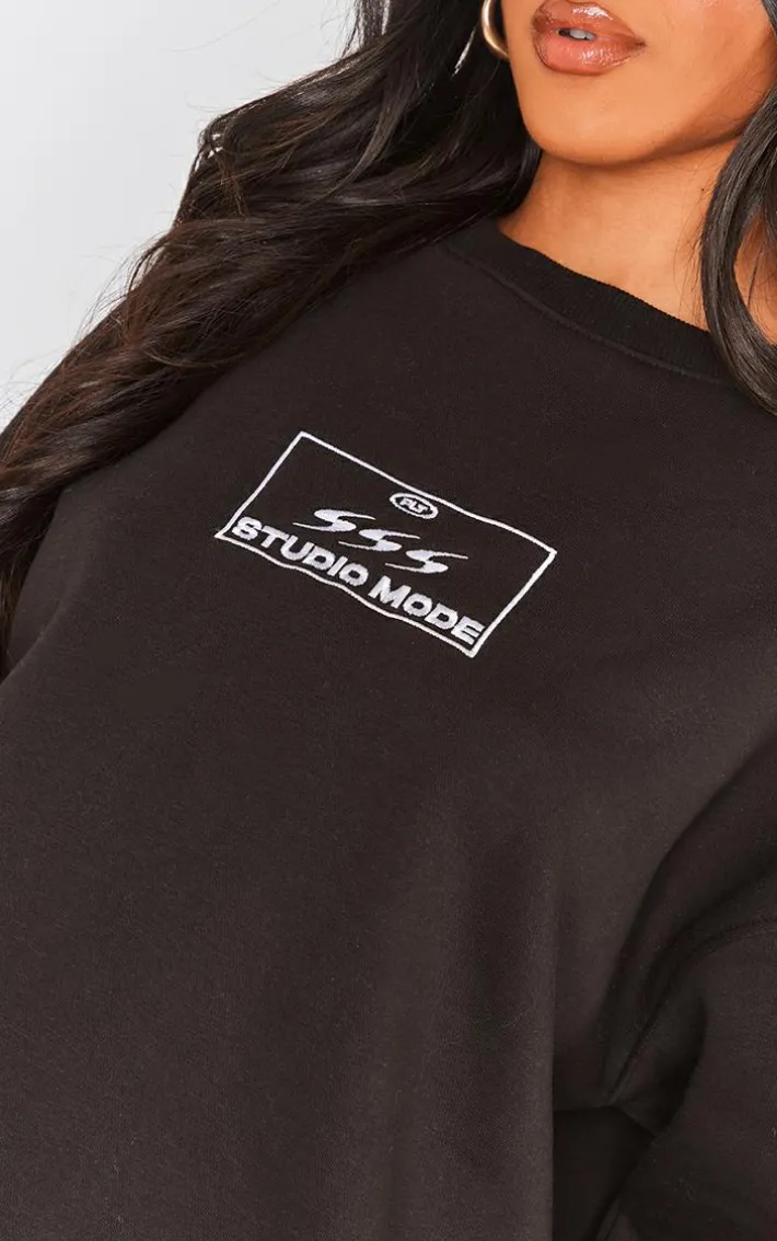 Black Studio Mode Embroidered Sweatshirt