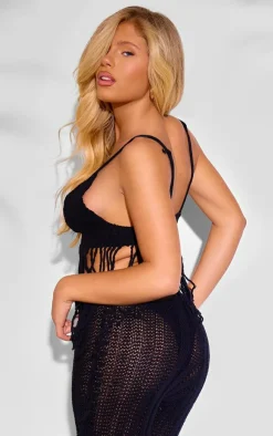 Online PrettyLittleThing Tassel Crochet Top Black