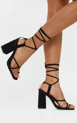 PrettyLittleThing Wide Fit Sandals*Toe Loop Ankle Tie Chunky Block Heel Sandals
