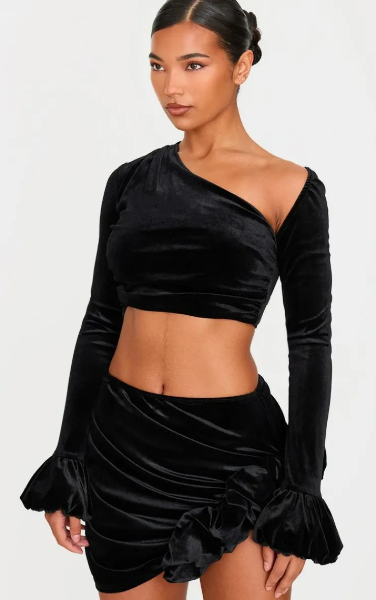 Best PrettyLittleThing Velvet Corsage Detail Mini Skirt Black