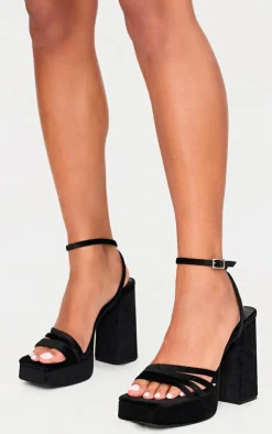 PrettyLittleThing High Heels*Velvet Square Toe Strappy Block Platform Heels
