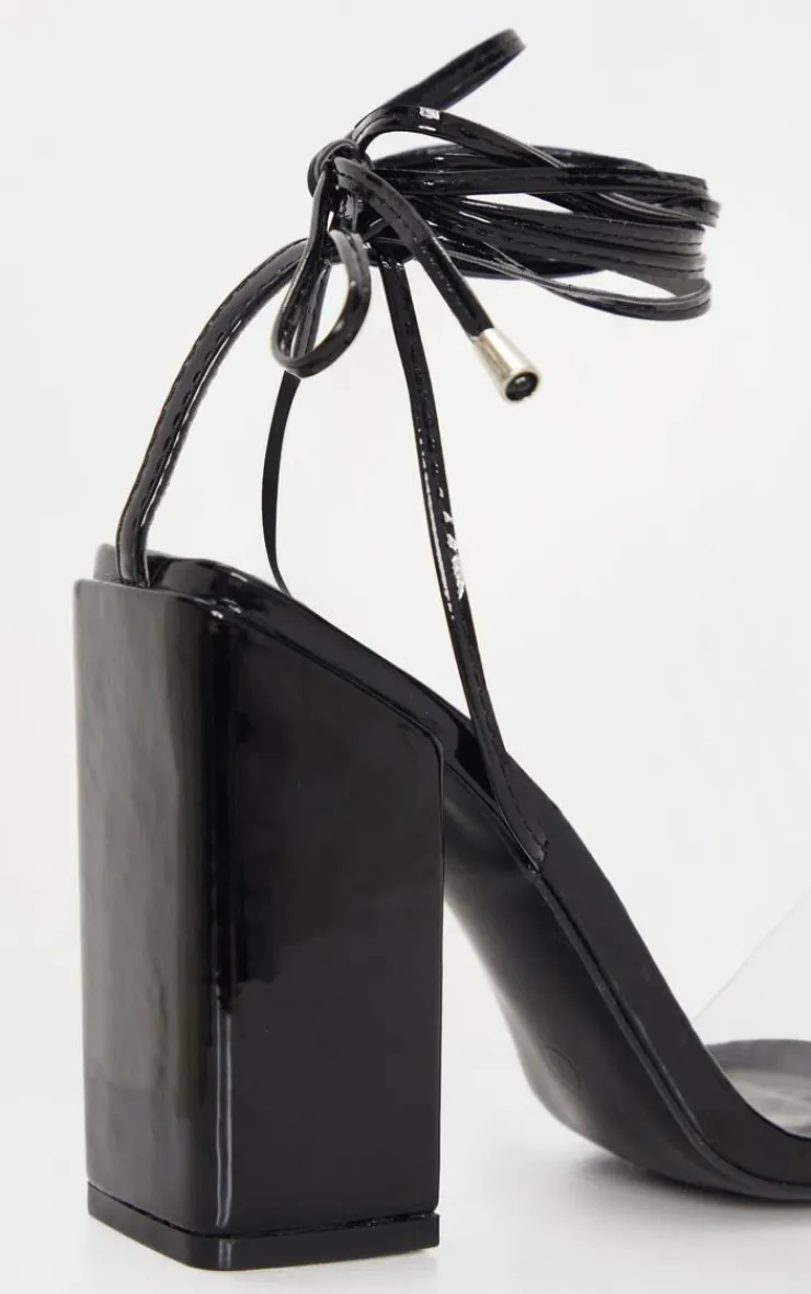 PrettyLittleThing Wide Fit Sandals*Wide Fit Block Heel Ankle Tie Strappy Sandal