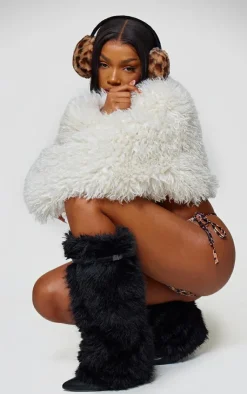PrettyLittleThing Wide Fit Boots*Wide Fit Faux Fur Fold Over Belt Detail Heeled Boots