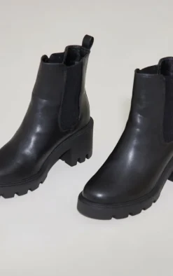 PrettyLittleThing Wide Fit Boots*Wide Fit PU Chunky Chelsea Ankle Boots