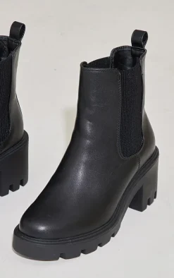 PrettyLittleThing Wide Fit Boots*Wide Fit PU Chunky Chelsea Ankle Boots