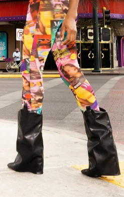 PrettyLittleThing Wide Fit Heels*Wide Fit Pu Point Toe Fold Over High Heeled Calf High Boots
