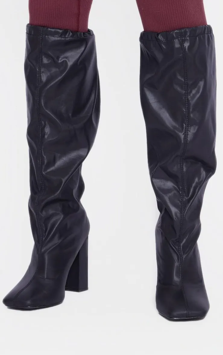 PrettyLittleThing Wide Fit Heels*Wide Fit PU Square Toe Knee High Block Heel Toggle Boots