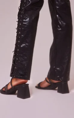 PrettyLittleThing Wide Fit Sandals*Wide Fit PU Square Toe Tube Strap Mid Block Heeled Sandals