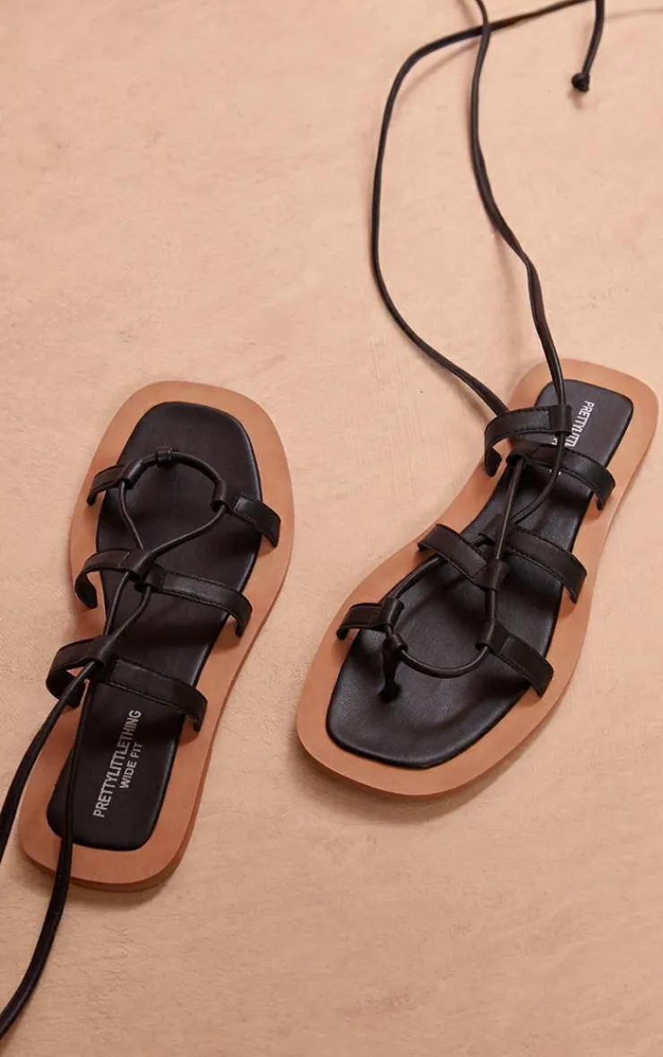 PrettyLittleThing Wide Fit Sandals*Wide Fit Real Leather Round Toe Lace Up Flat Sandals