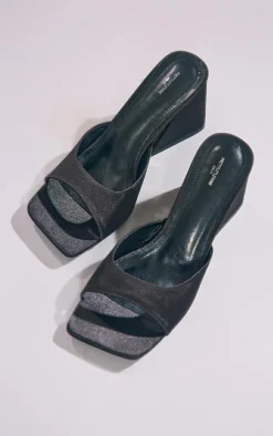 PrettyLittleThing Wide Fit Sandals*Wide Fit Square Toe Satin Block Heeled Mules