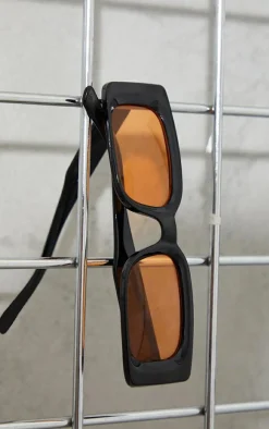 PrettyLittleThing Square Sunglasses*With Orange Lens Square Frame Sunglasses