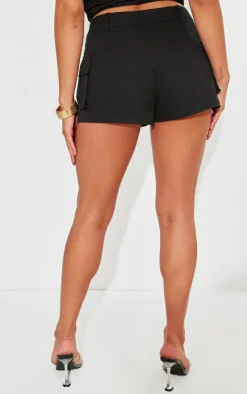 Hot PrettyLittleThing Woven Cargo Zip Front Hot Pants Black