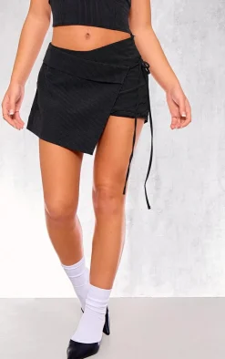 Online PrettyLittleThing Woven Tailored Asymmetric Pinstripe Micro Mini Skort Black