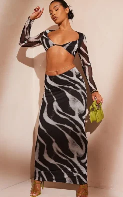 PrettyLittleThing Black Zebra Printed Mesh Long Sleeve Bralet Monochrome