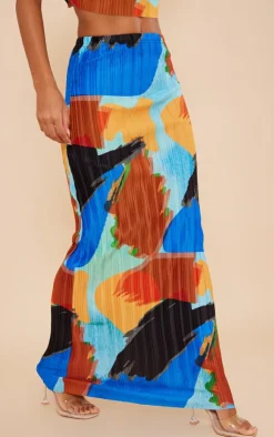 PrettyLittleThing Abstract Print Plisse Maxi Skirt Blue