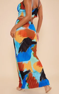 PrettyLittleThing Abstract Print Plisse Maxi Skirt Blue