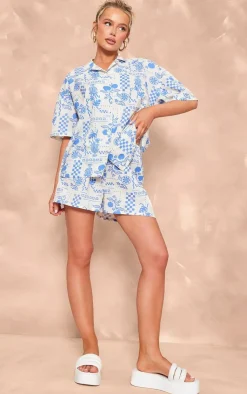 Outlet PrettyLittleThing Abstract Sun Printed Oversized Boxy Shorts Blue