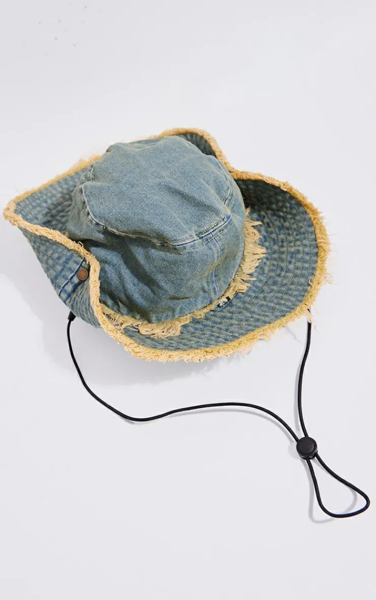PrettyLittleThing Hats*Frayed Denim Toggle Bucket Hat
