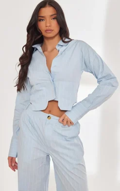 New PrettyLittleThing Poplin Pinstripe Pocket Detail Cropped Shirt Blue