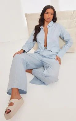 New PrettyLittleThing Poplin Pinstripe Pocket Detail Cropped Shirt Blue