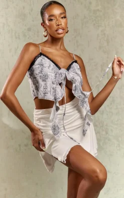PrettyLittleThing Camisole*Renaissance Woven Frill Split Lace Trim Front Cami Top