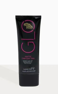 PrettyLittleThing Tanning*Bondi Sands Glo Matte One Day Tan