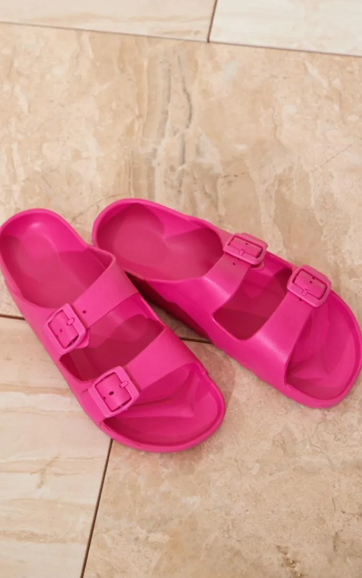 PrettyLittleThing Wide Fit Sandals*Wide Fit Rubber Buckle Footbed Slides