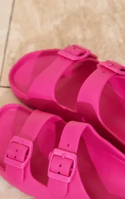 PrettyLittleThing Wide Fit Sandals*Wide Fit Rubber Buckle Footbed Slides