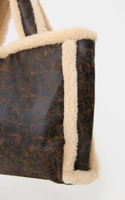 PrettyLittleThing Shoppers*Faux Leather Vintage Look Borg Tote Bag