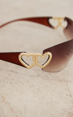 PrettyLittleThing Visor Sunglasses*Heart Diamante 90s Visor Sunglasses